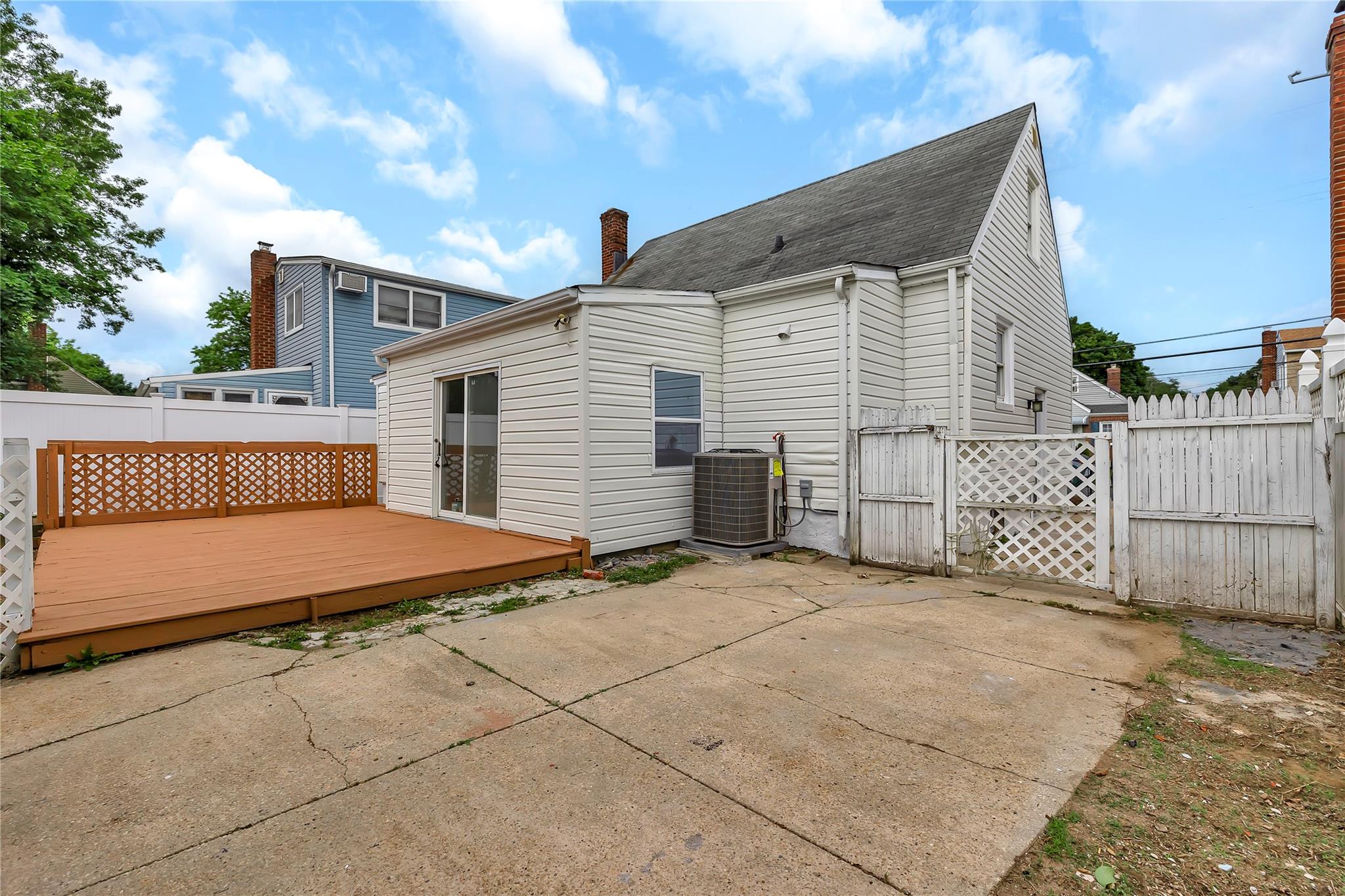 189 Jacob Street, Elmont, NY 11003