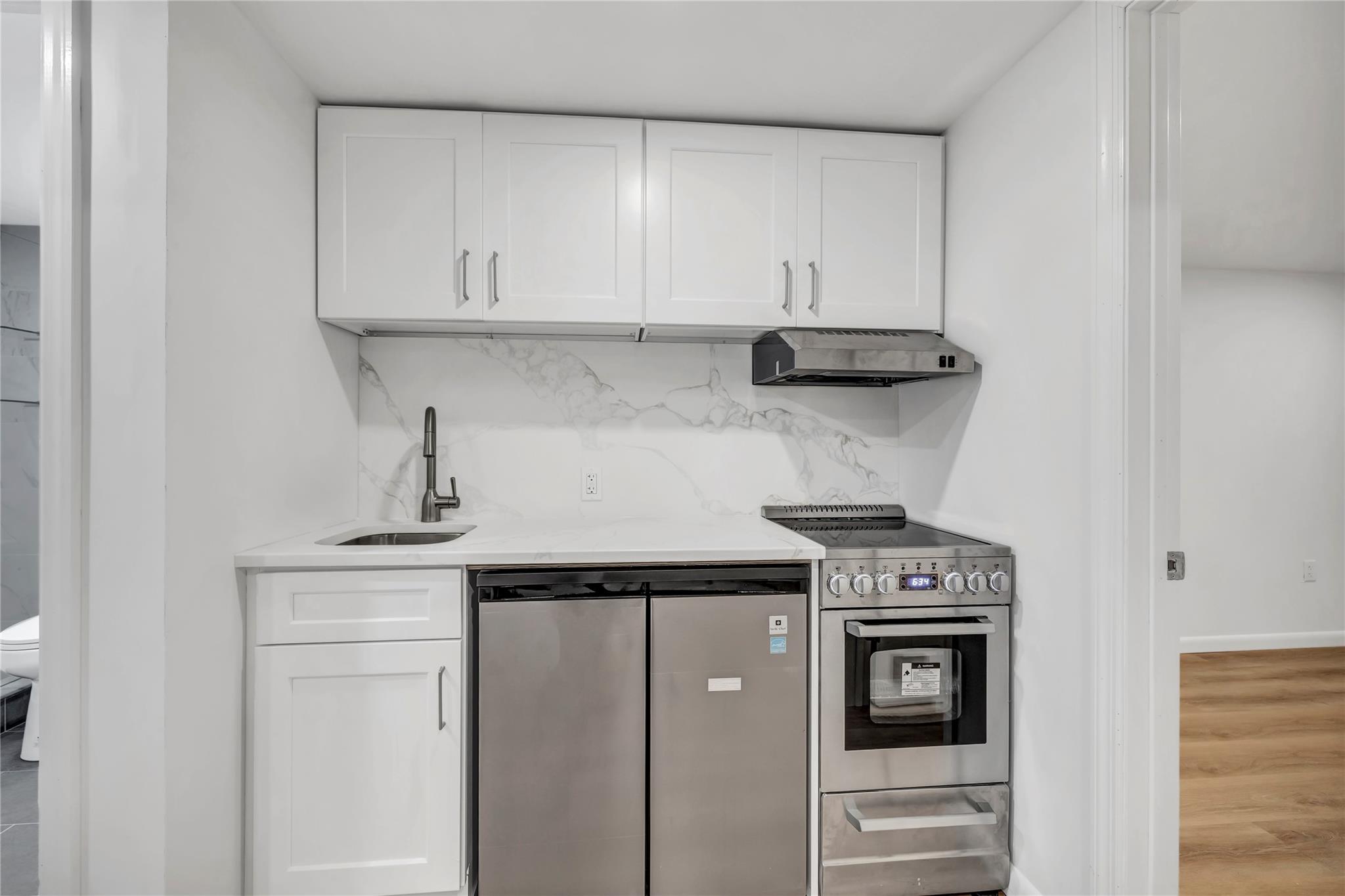 189 Jacob Street, Elmont, NY 11003