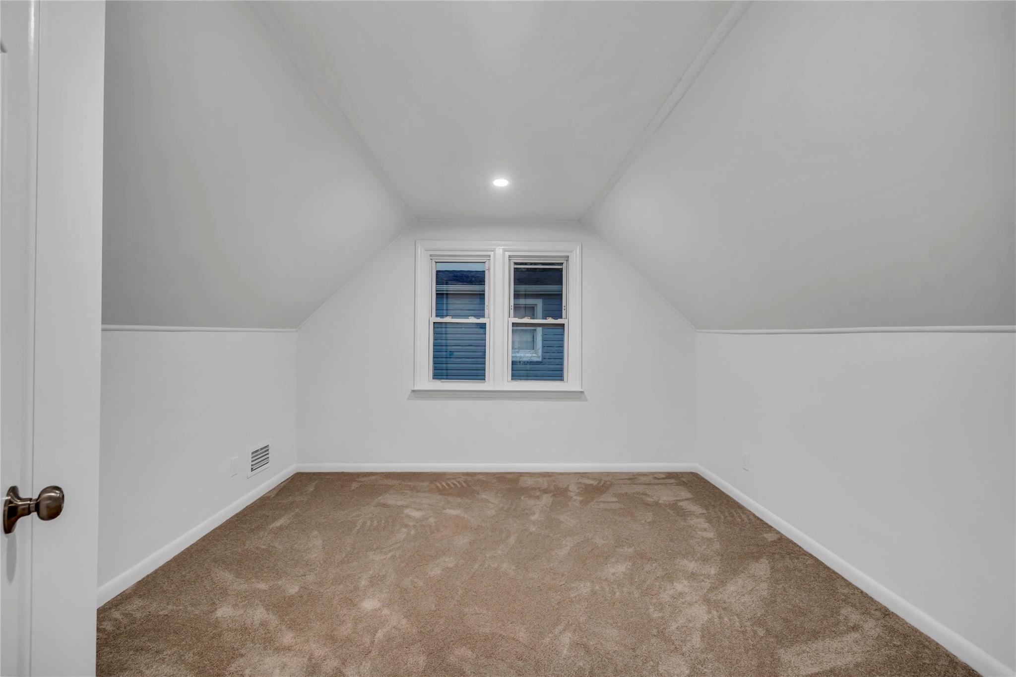 189 Jacob Street, Elmont, NY 11003