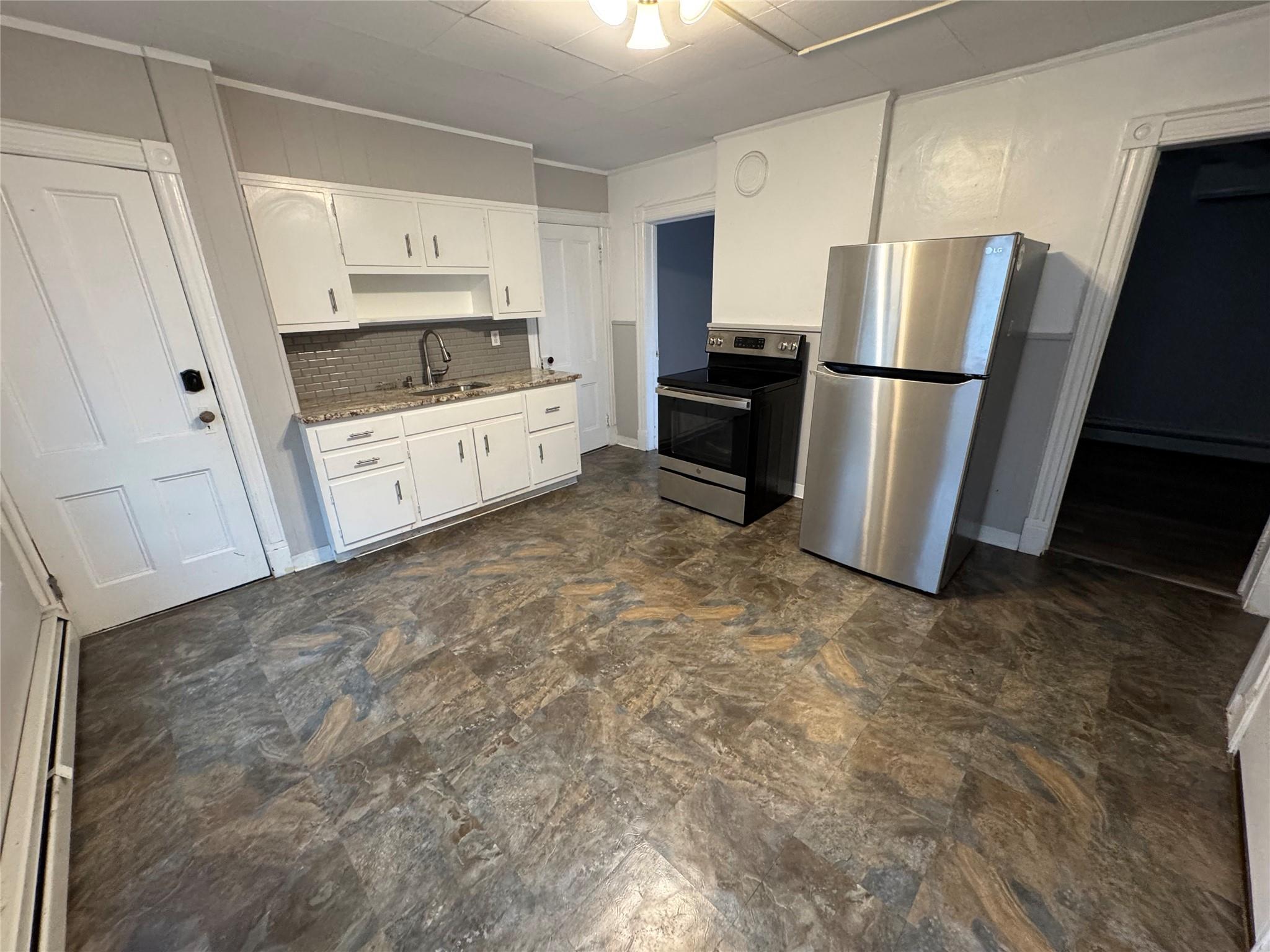 2 CHARLES APT #2 Street # 2, Poughkeepsie, NY 12601