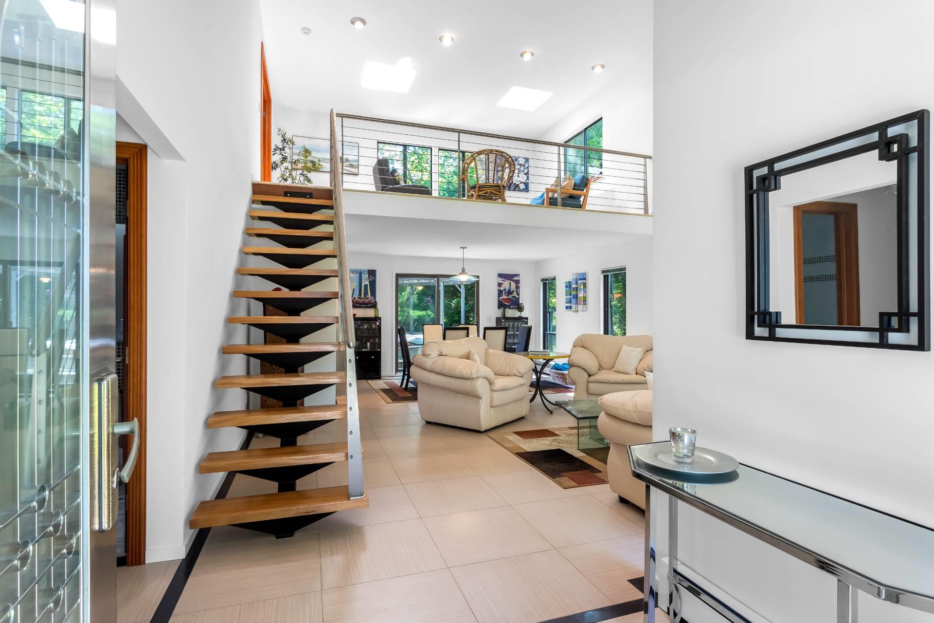 6 Strathmore Ct., Southampton, NY 11960