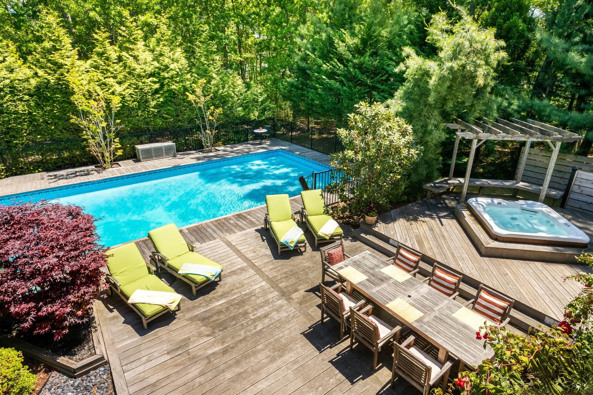 6 Strathmore Ct., Southampton, NY 11960