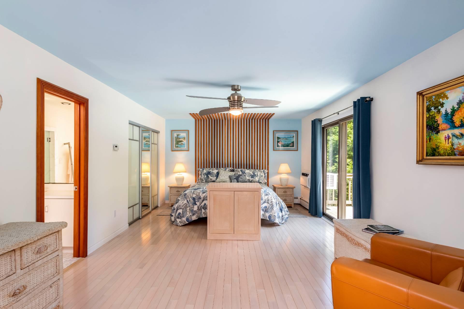 6 Strathmore Ct., Southampton, NY 11960