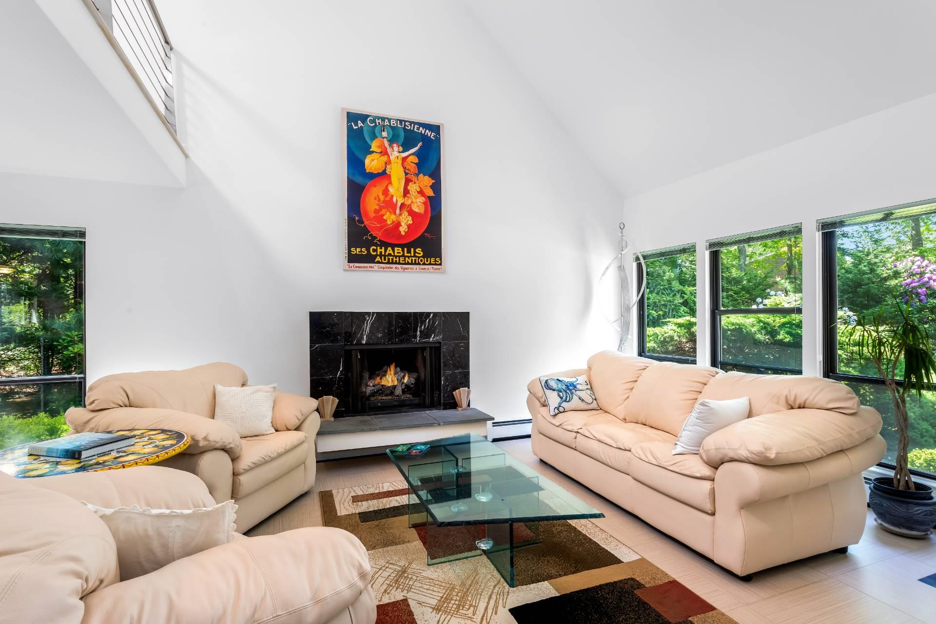 6 Strathmore Ct., Southampton, NY 11960