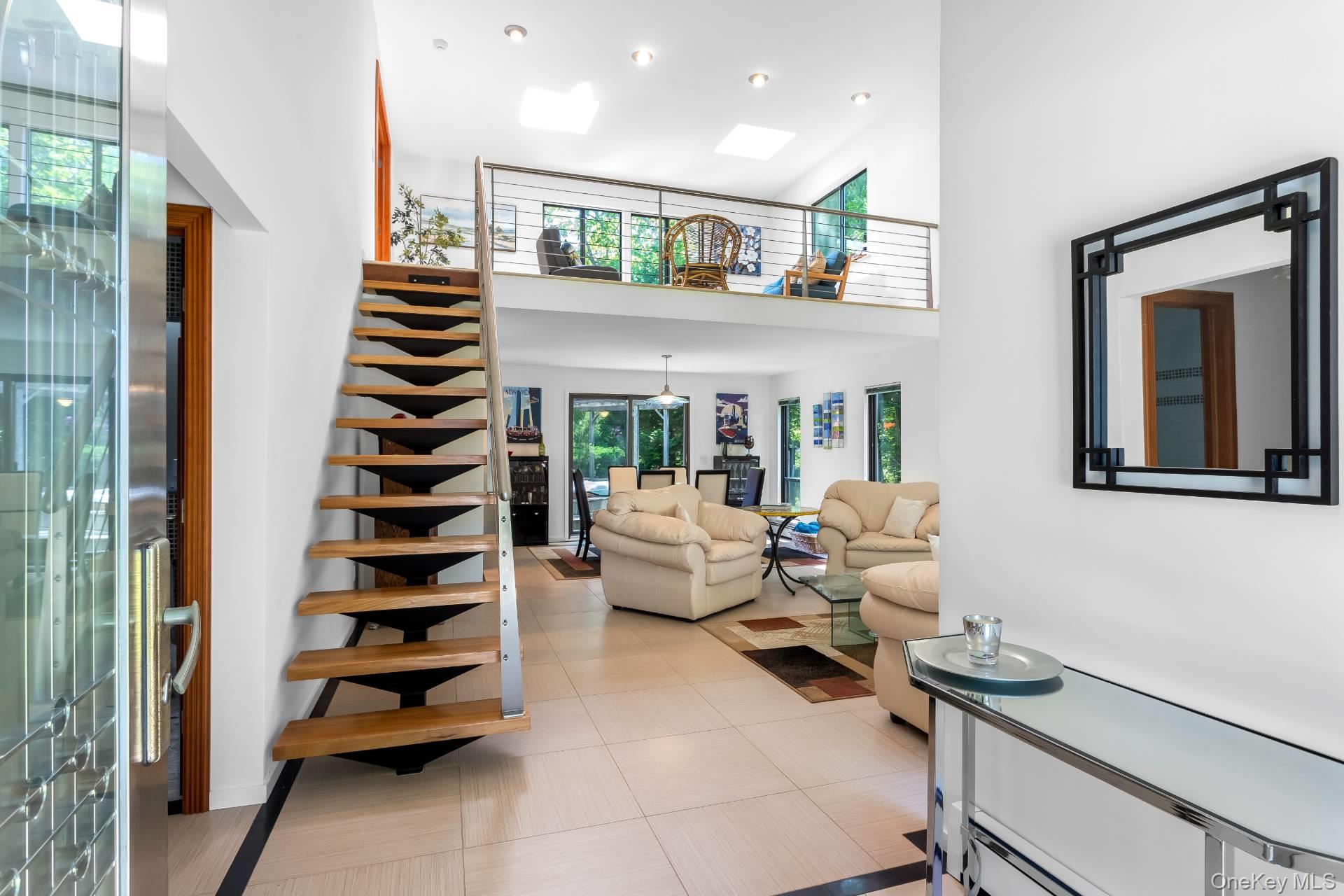 6 Strathmore Ct., Southampton, NY 11960