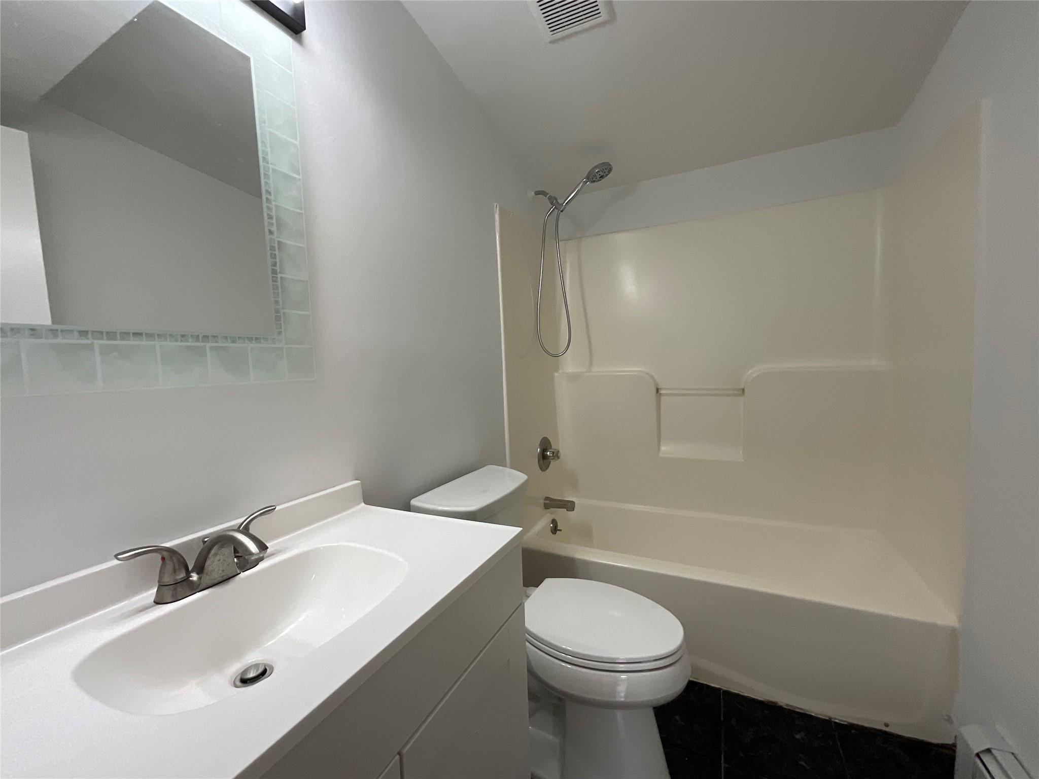 308 East Avenue, Riverhead, NY 11901