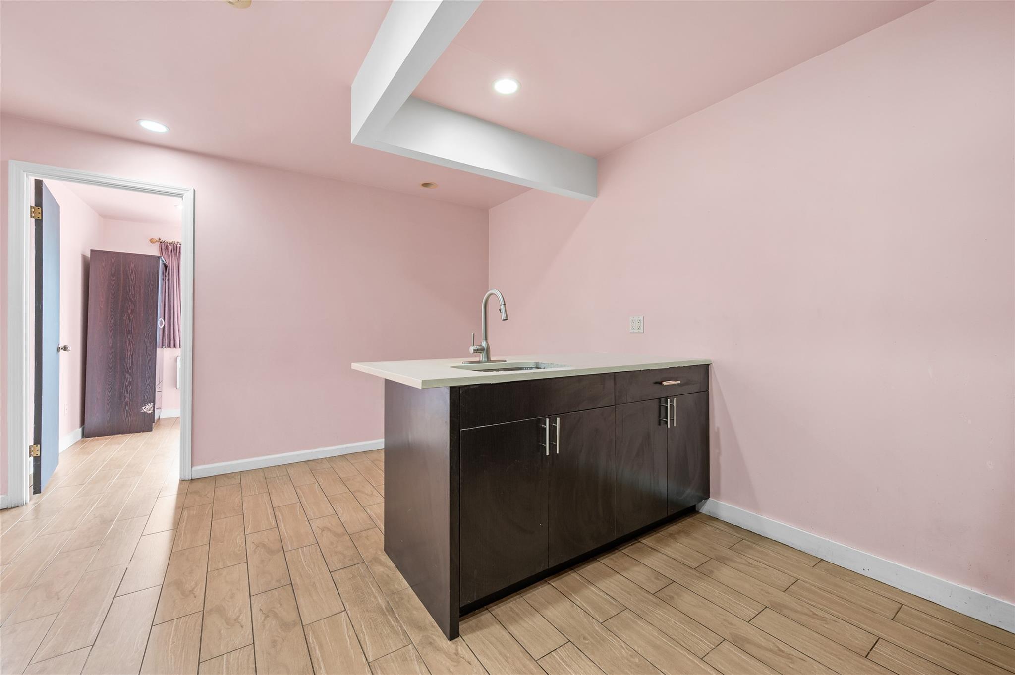 41-38 College Point Boulevard # 4A, Flushing, NY 11355