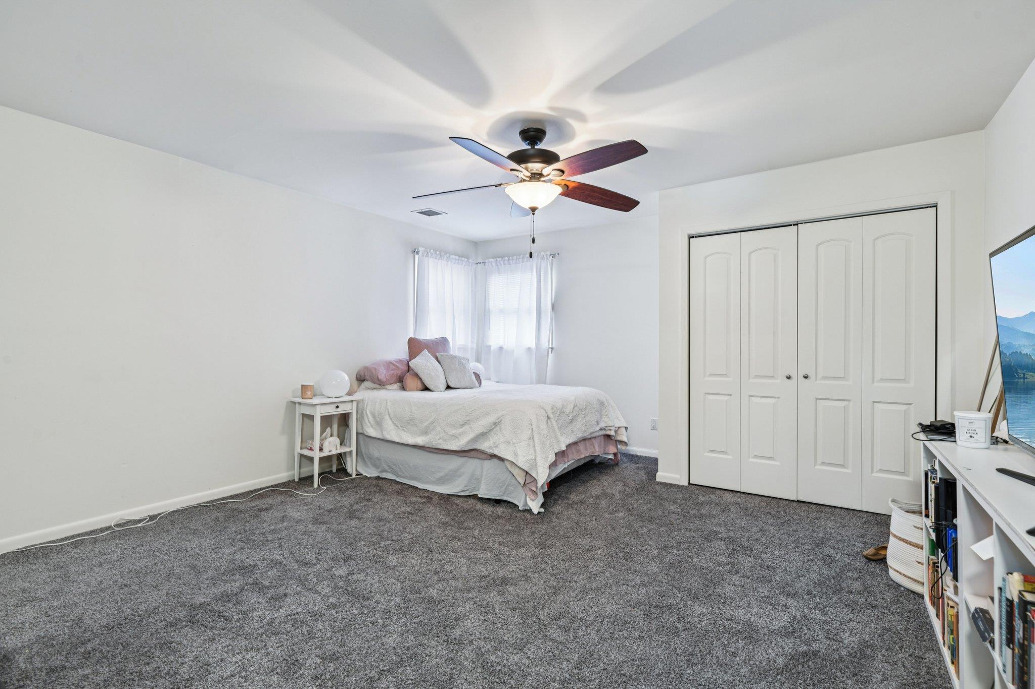 1318 Milanna Lane, Wantagh, NY 11793