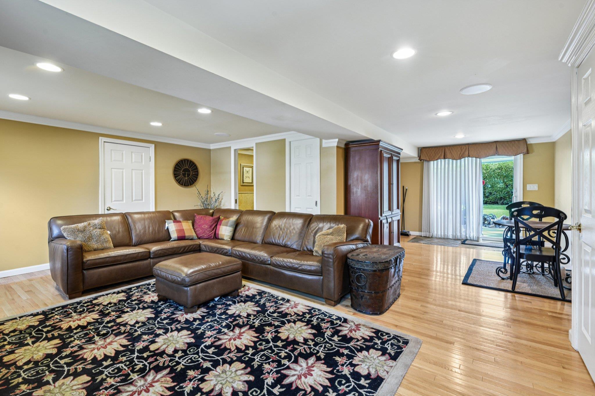 1318 Milanna Lane, Wantagh, NY 11793