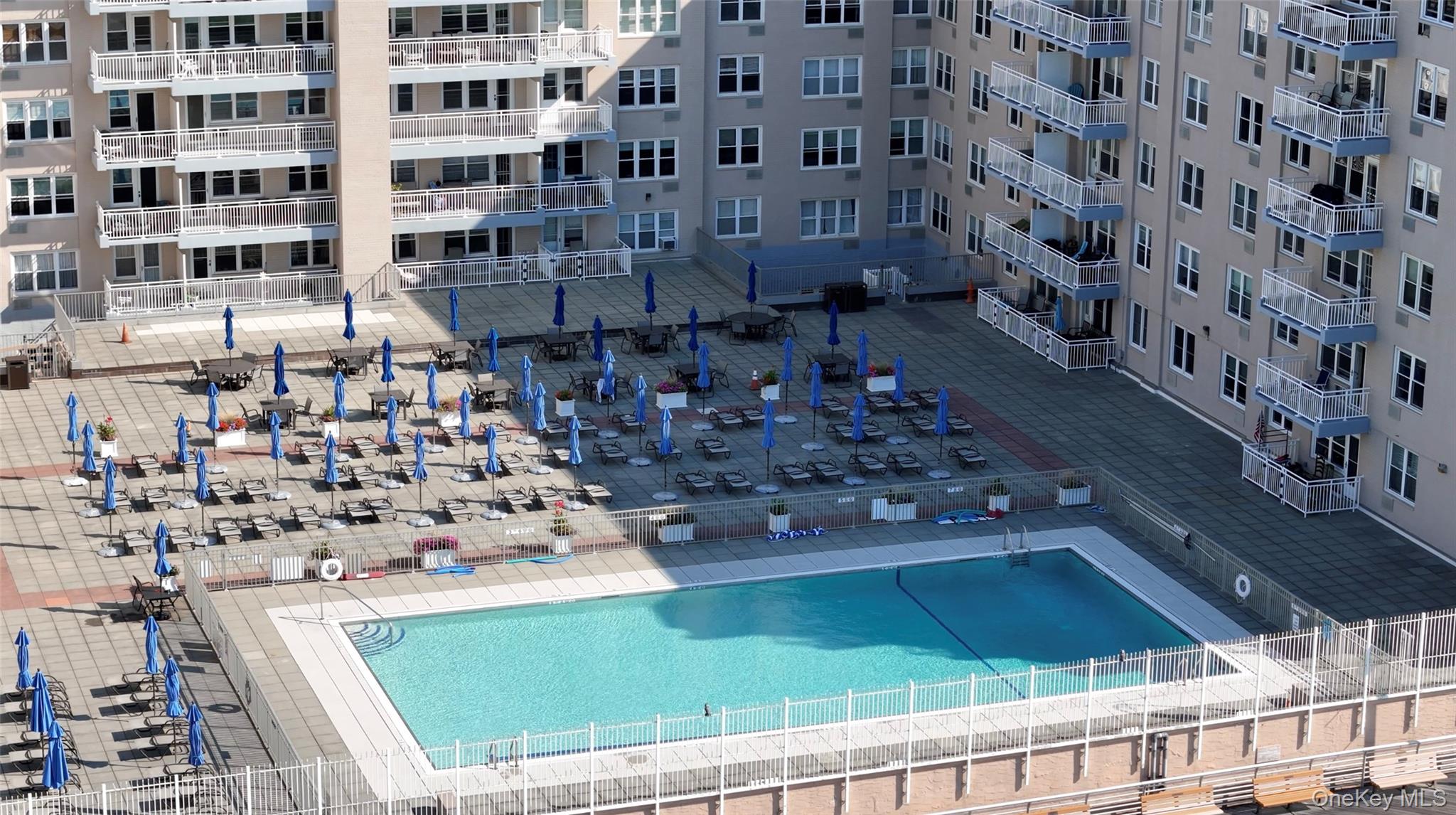 522 Shore Road # 3W, Long Beach, NY 11561