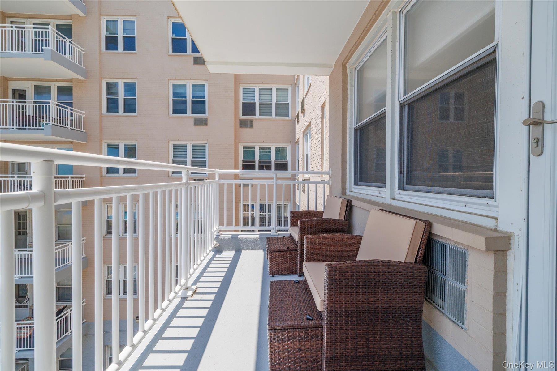 522 Shore Road # 3W, Long Beach, NY 11561