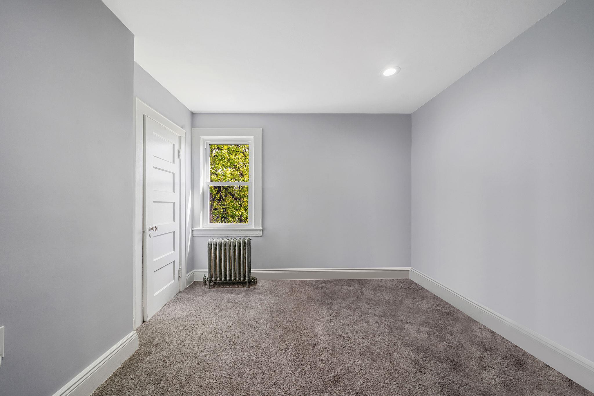 26 Rosedale Avenue, Freeport, NY 11520