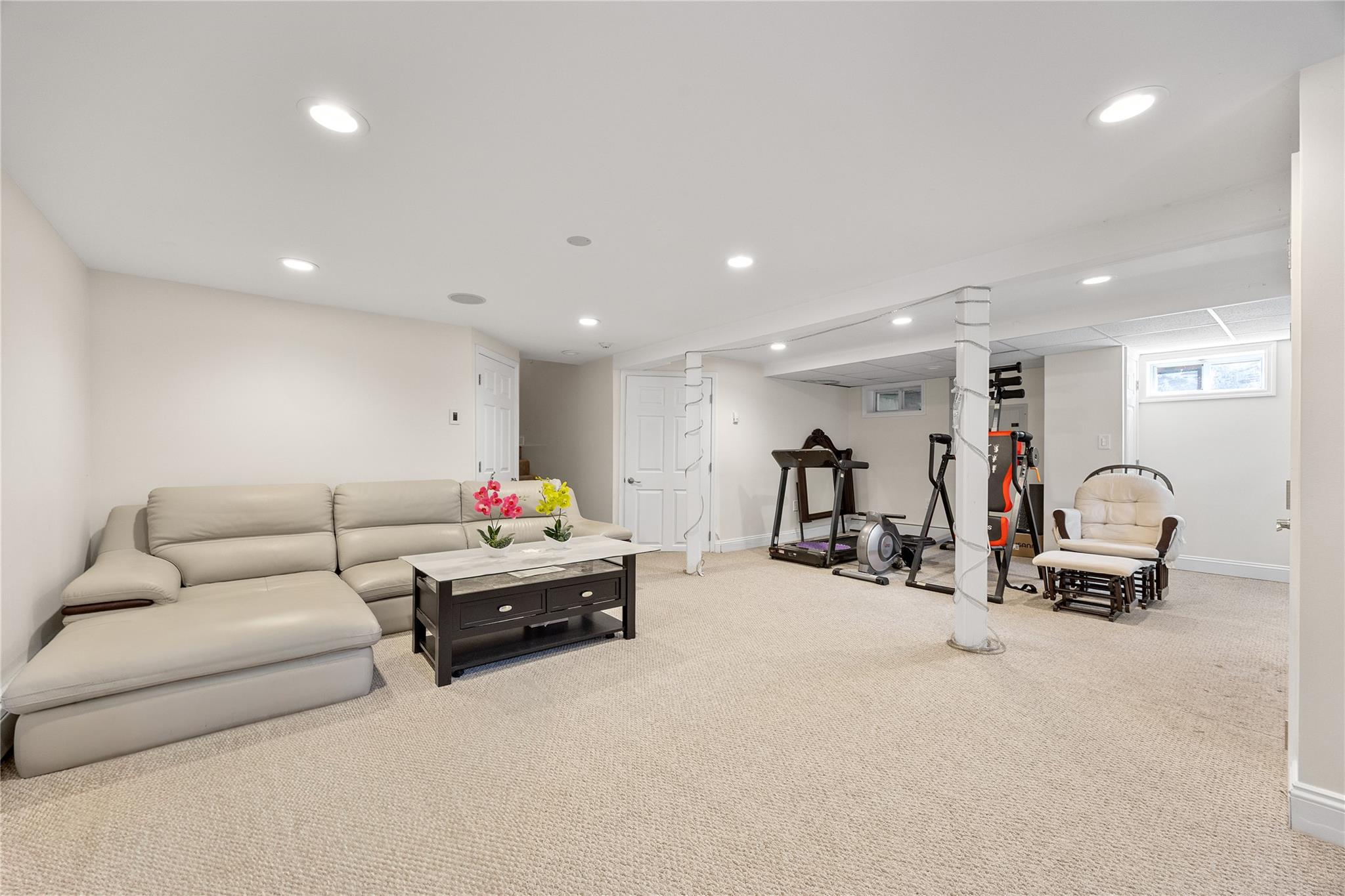 23 Sparks Street, Melville, NY 11747