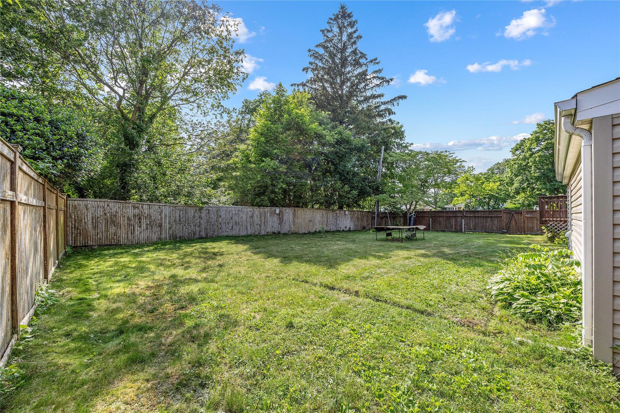 23 Sparks Street, Melville, NY 11747