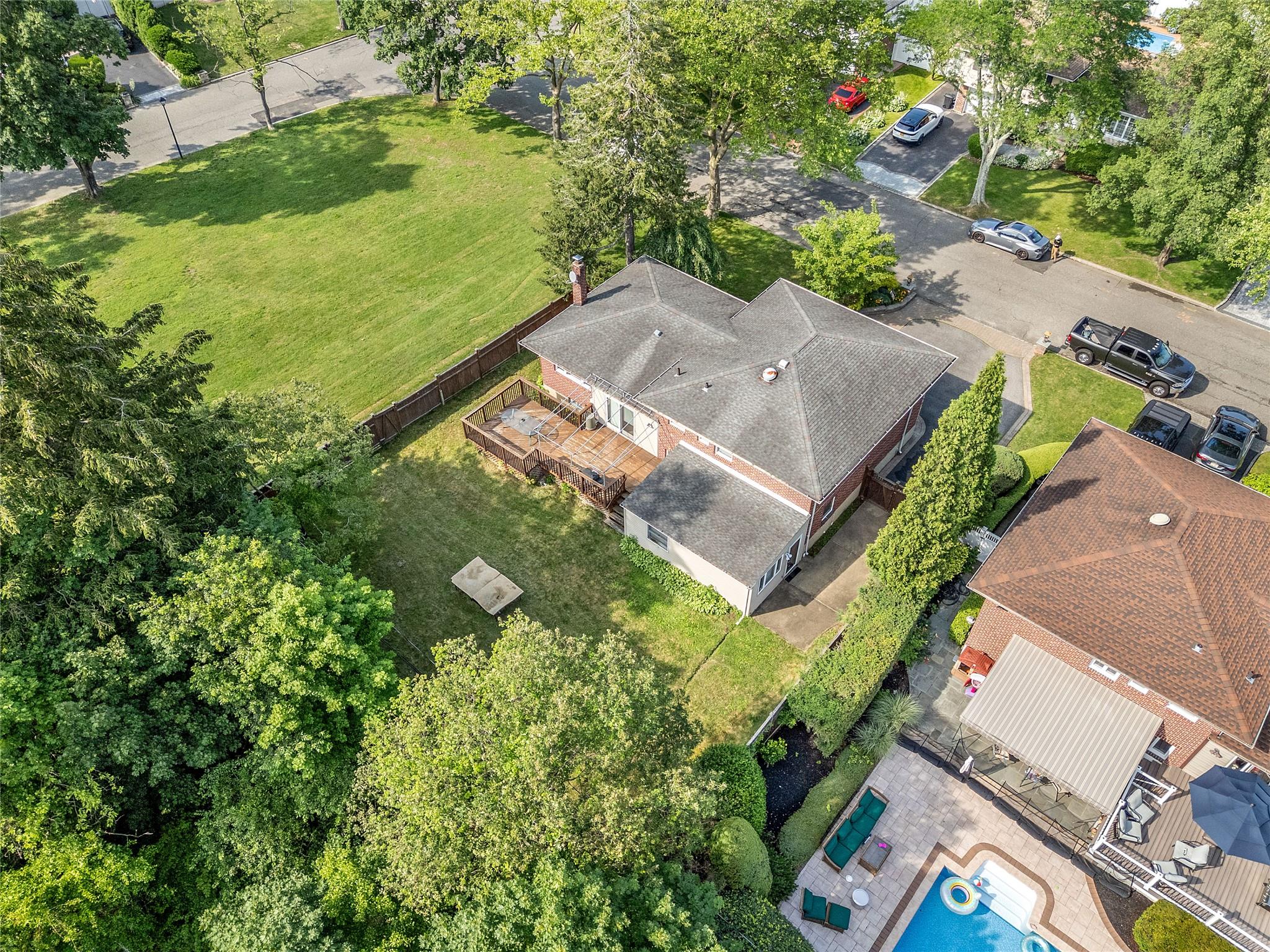 23 Sparks Street, Melville, NY 11747