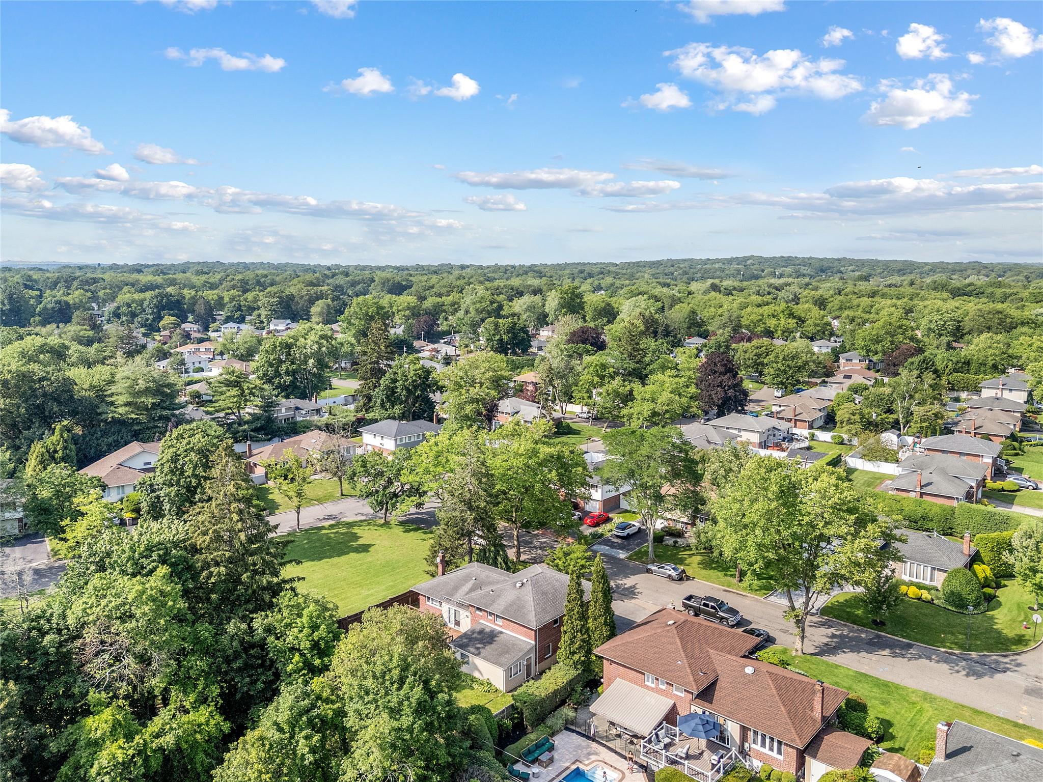 23 Sparks Street, Melville, NY 11747