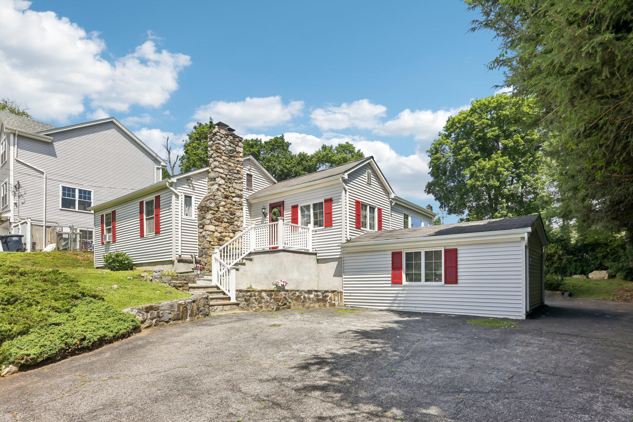 4 Orange Drive, Mahopac, NY 10541