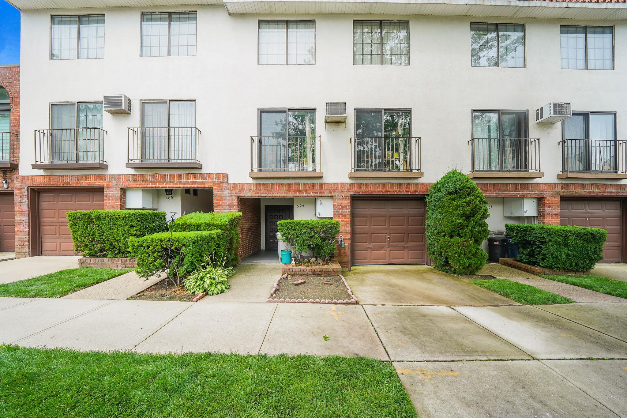 504 Julius Road # 7c, College Point, NY 11356