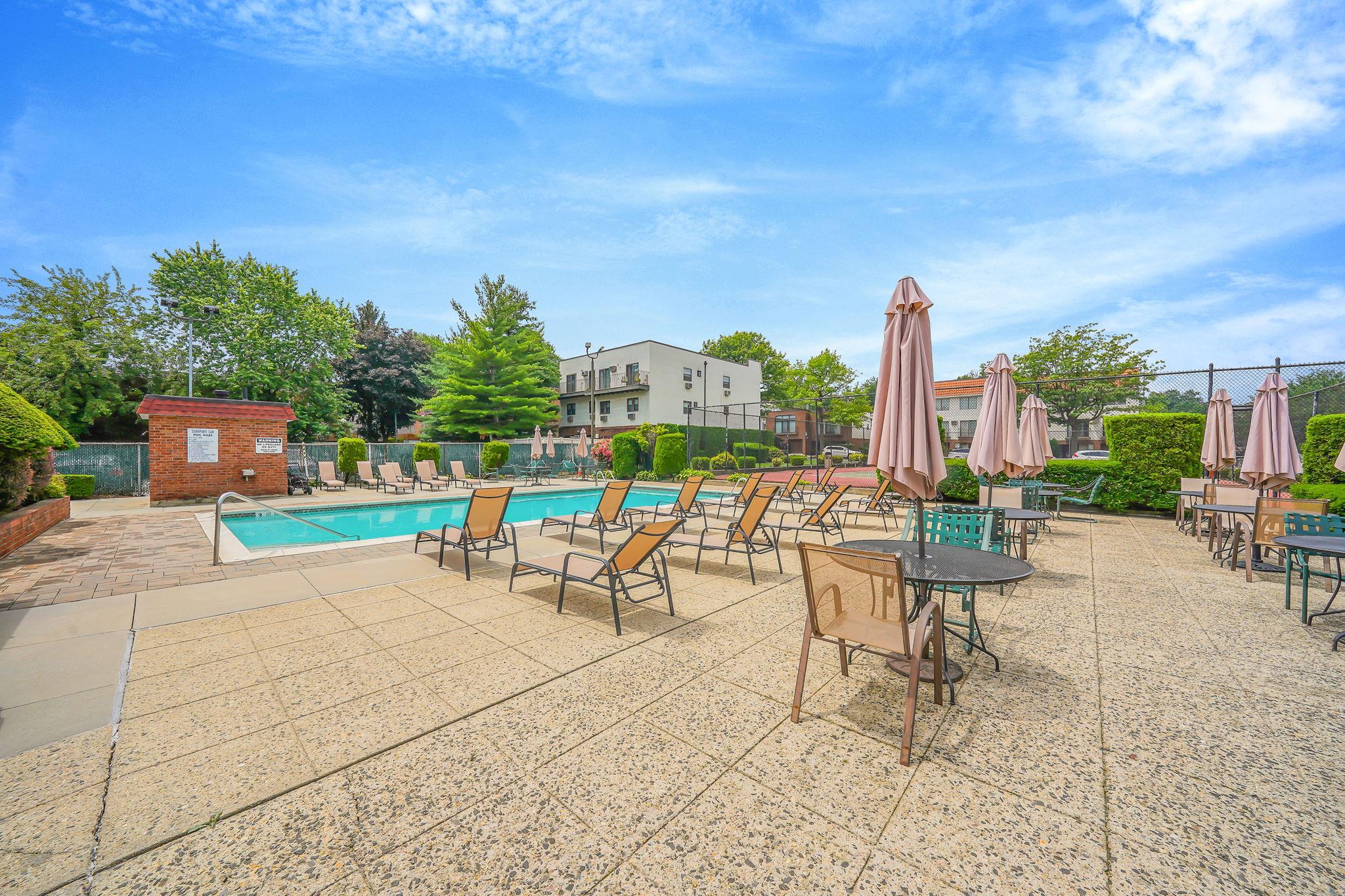 504 Julius Road # 7c, College Point, NY 11356