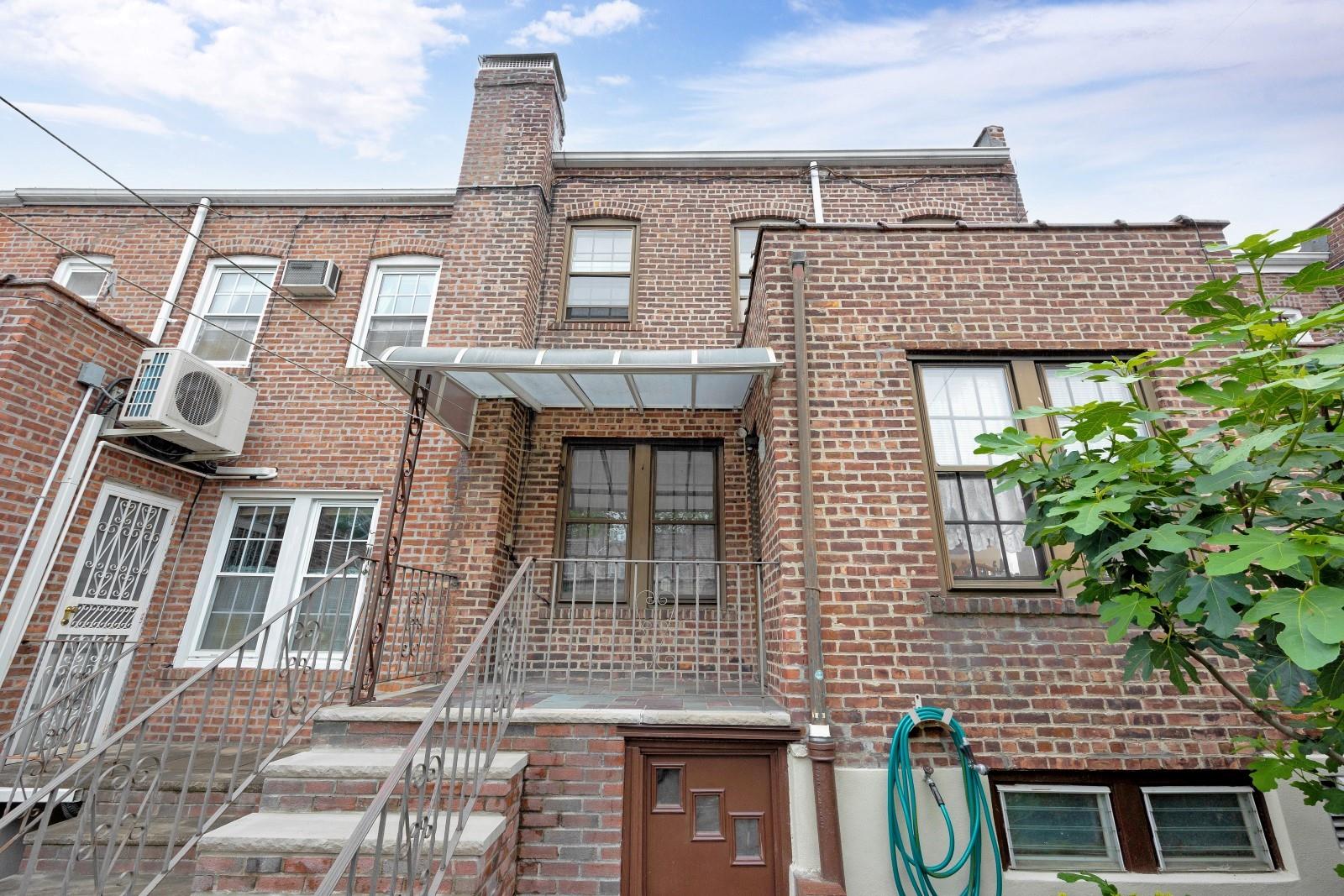 64-66 82nd Place, Middle Village, NY 11379