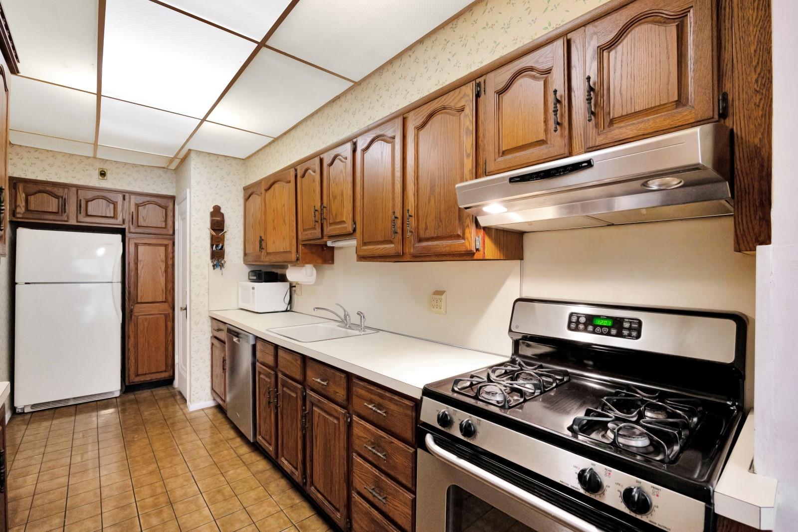 64-66 82nd Place, Middle Village, NY 11379