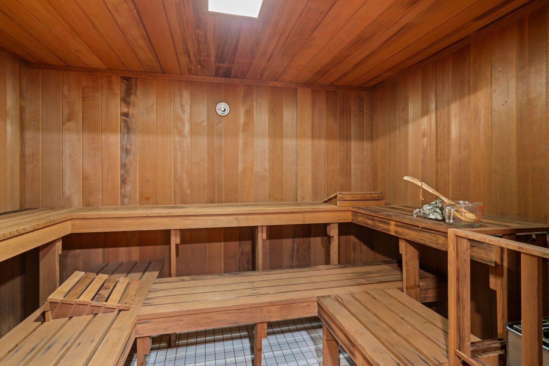 9 Lucille Lane, Dix Hills, NY 11746