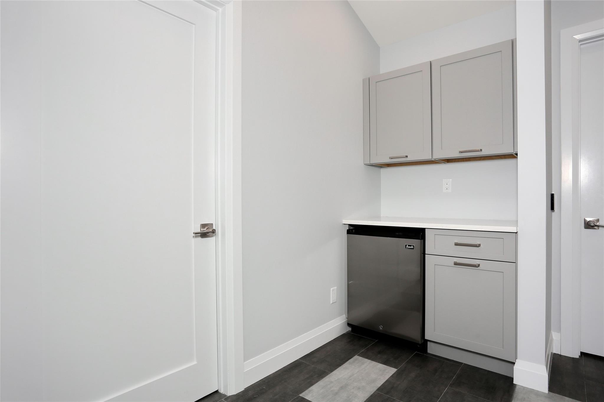 180 Phillips Hill Road, New City, NY 10956