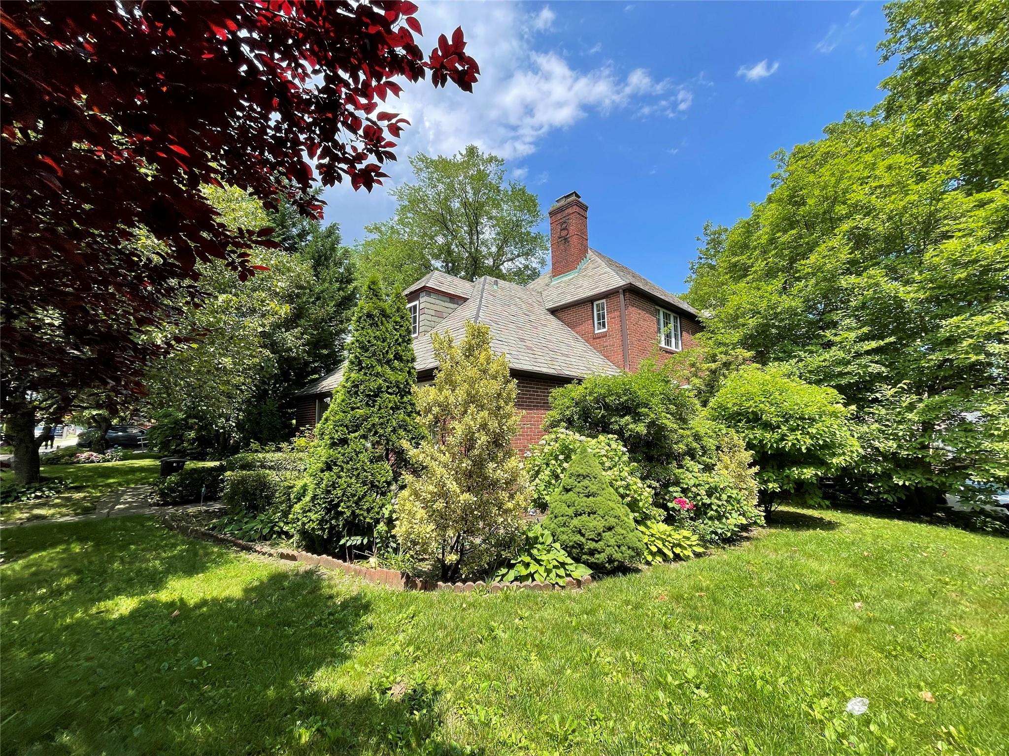 8177 Utopia Parkway, Jamaica Estates, NY 11432