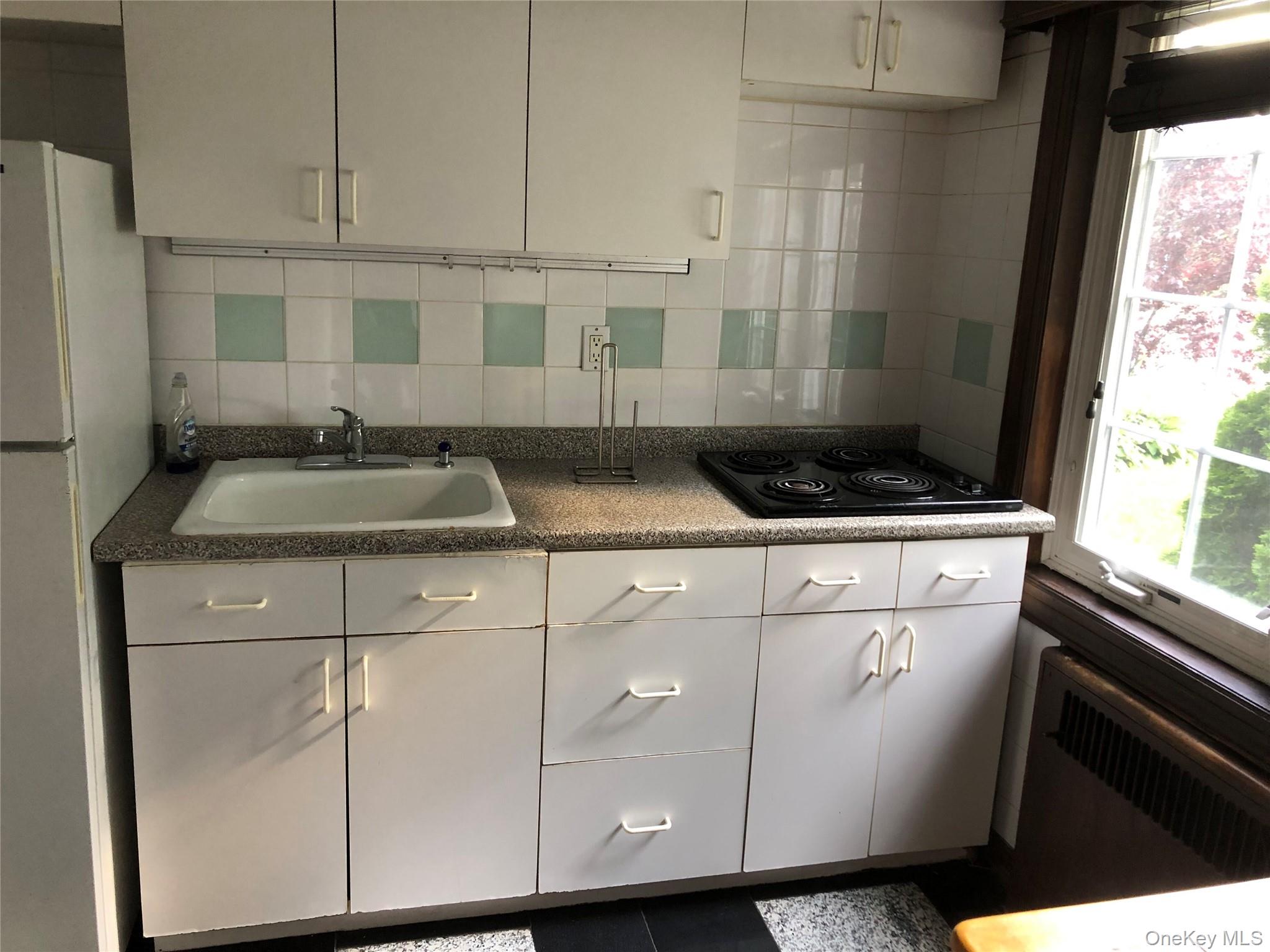 8177 Utopia Pkwy, Jamaica Estates, NY 11432