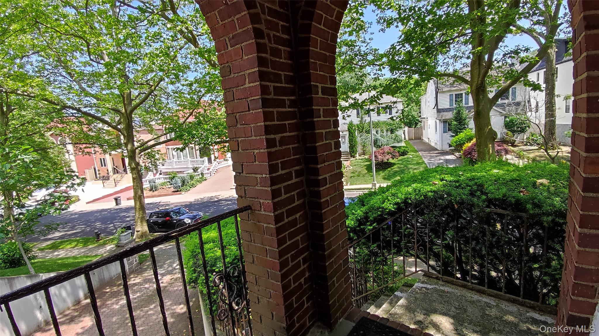 8177 Utopia Pkwy, Jamaica Estates, NY 11432