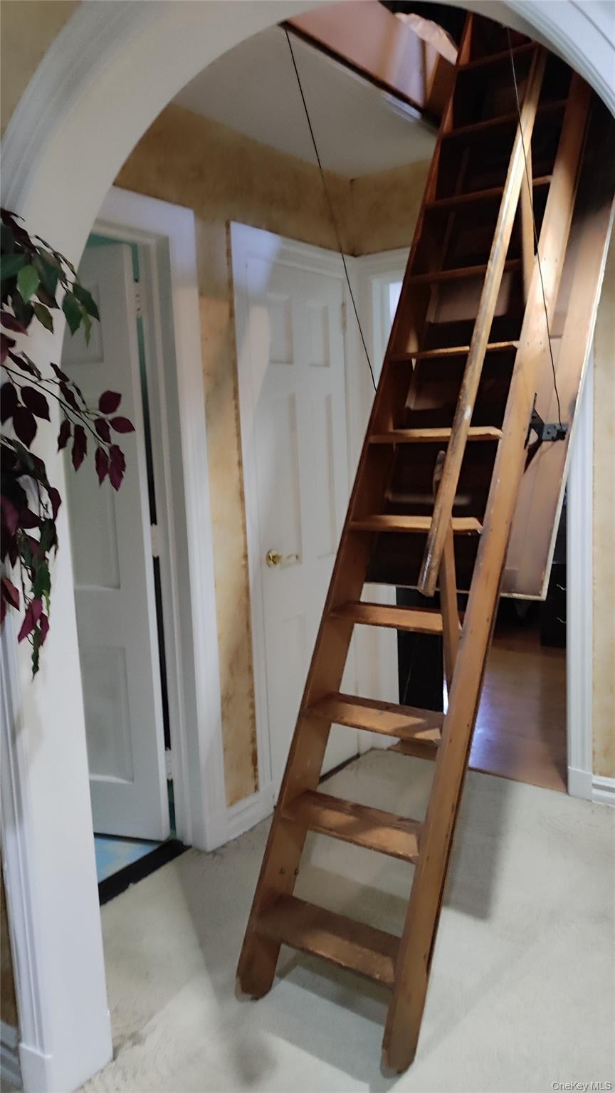 8177 Utopia Pkwy, Jamaica Estates, NY 11432