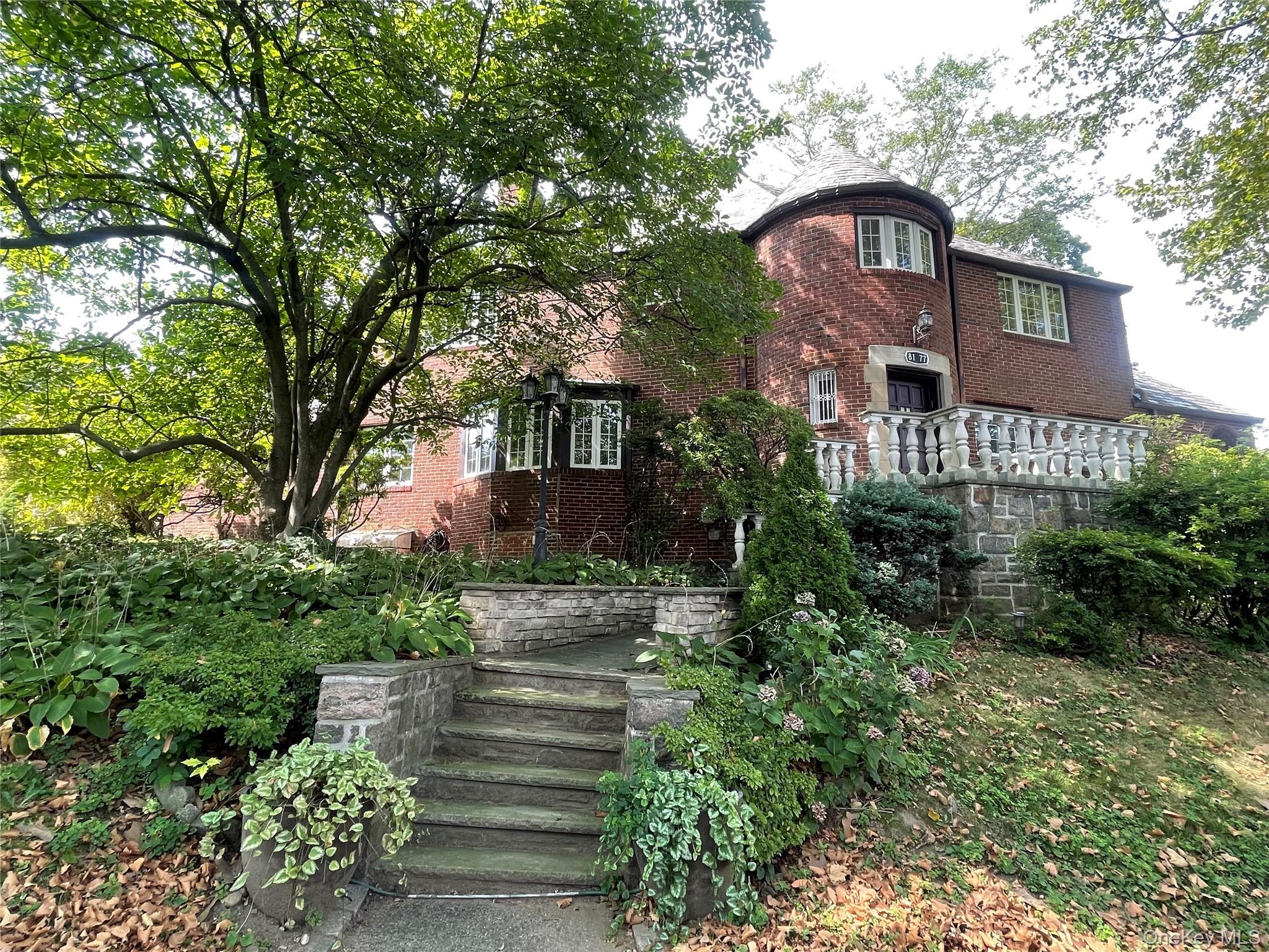 8177 Utopia Pkwy, Jamaica Estates, NY 11432