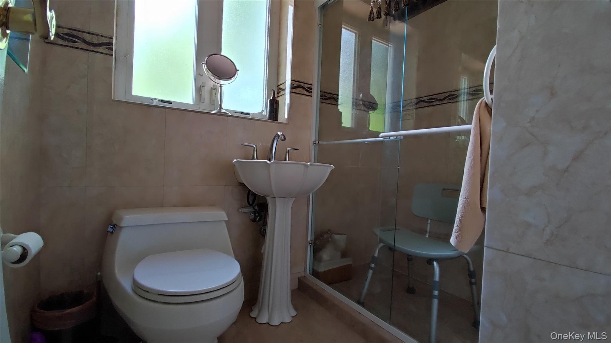 8177 Utopia Pkwy, Jamaica Estates, NY 11432