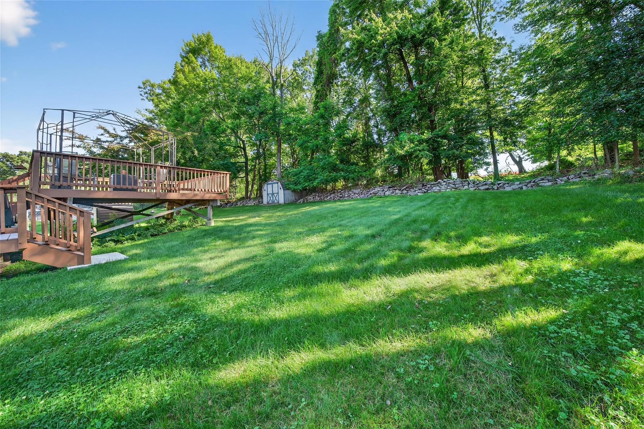 11 Whitman Place, Monroe, NY 10950