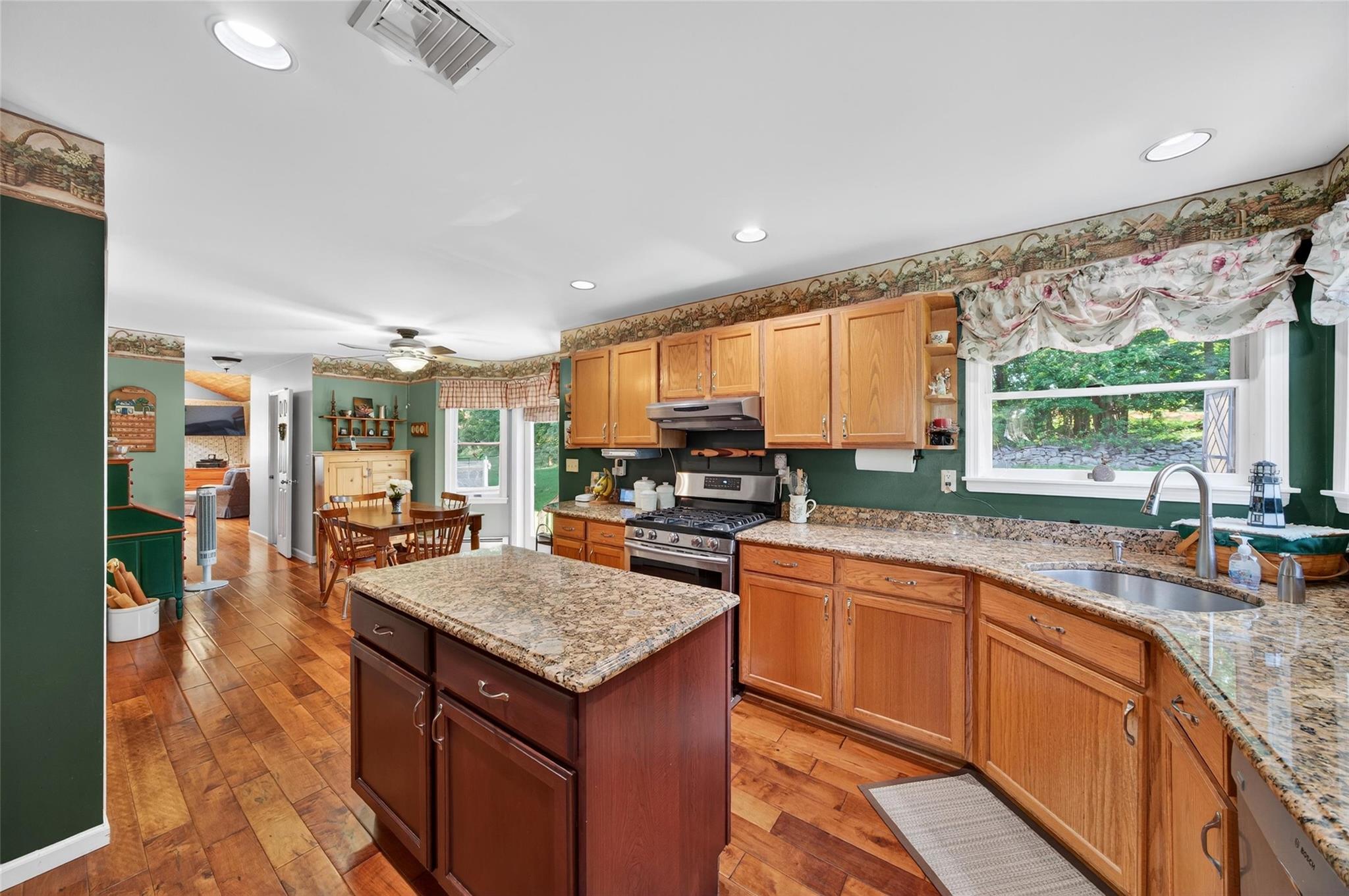 11 Whitman Place, Monroe, NY 10950