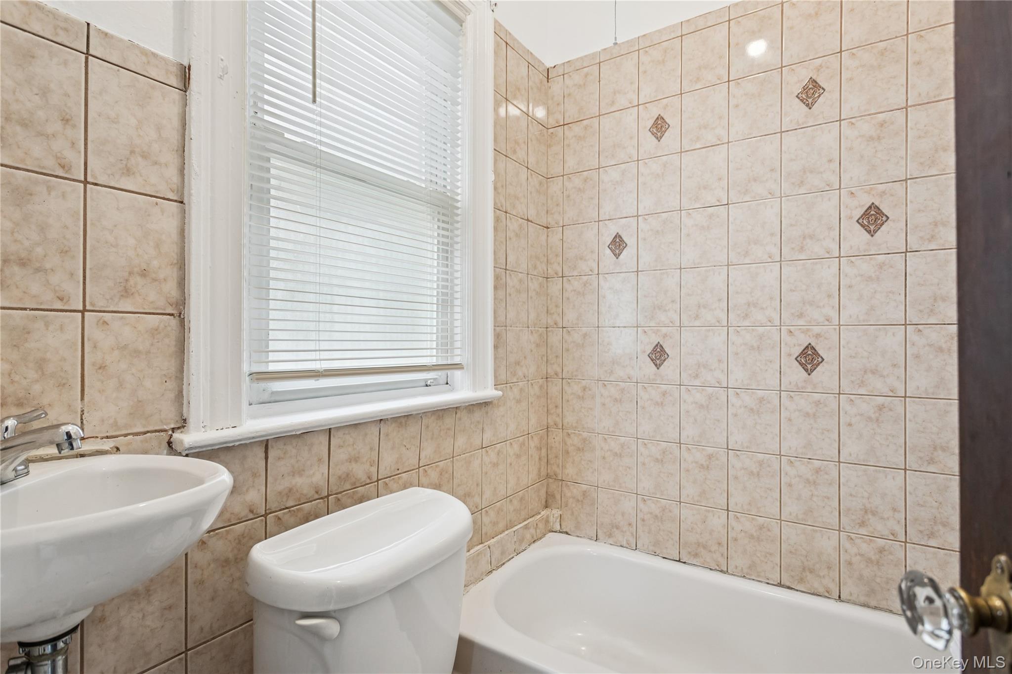 222 E 4th Street, Mount Vernon, NY 10553