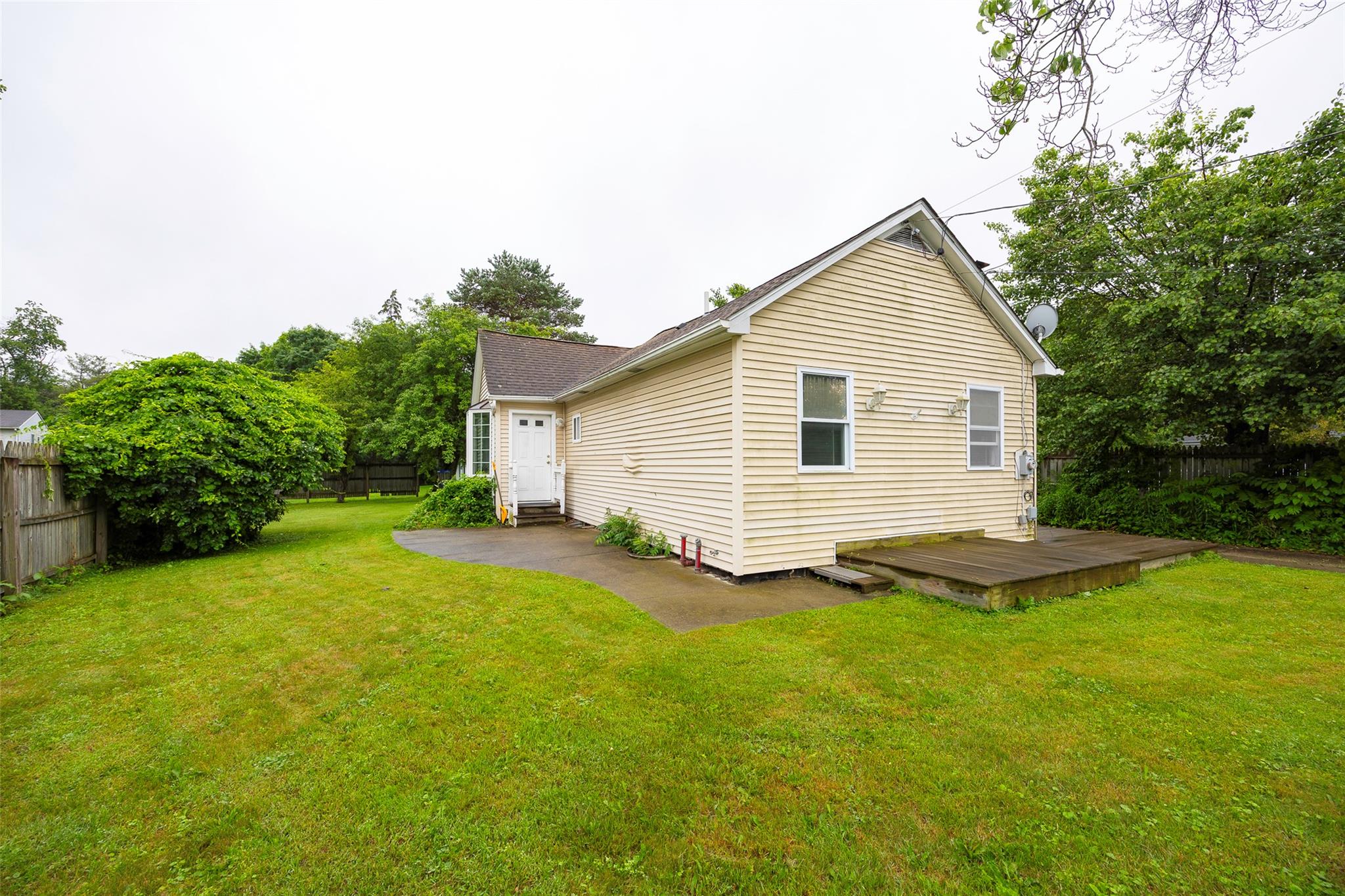 10 Tobacco Lane, Red Hook, NY 12571