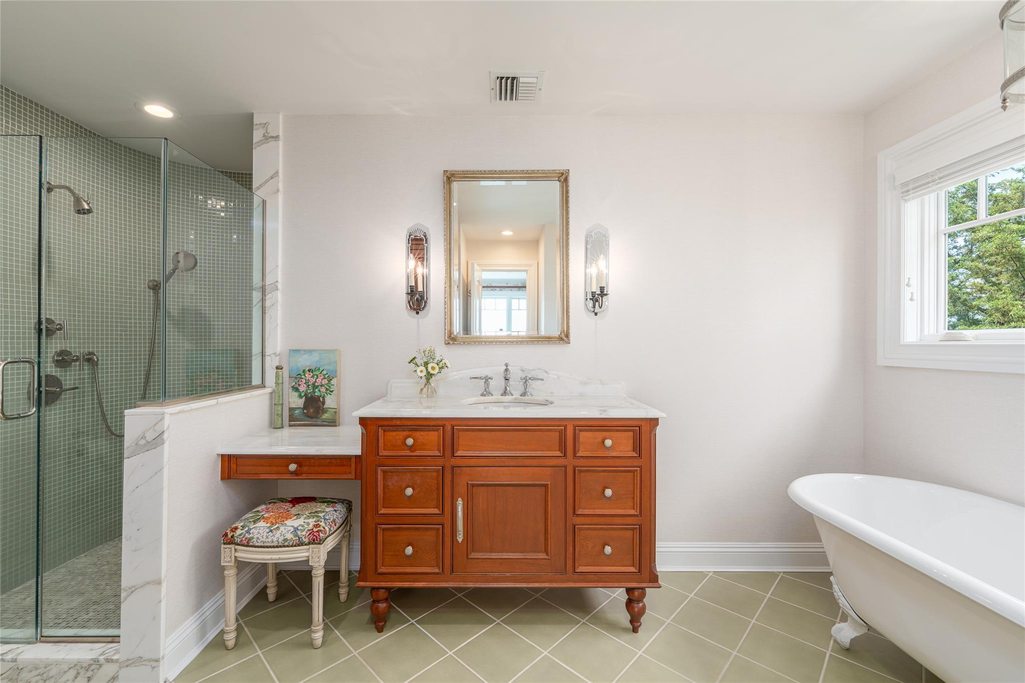 4510 Peconic Bay Boulevard, Laurel, NY 11948