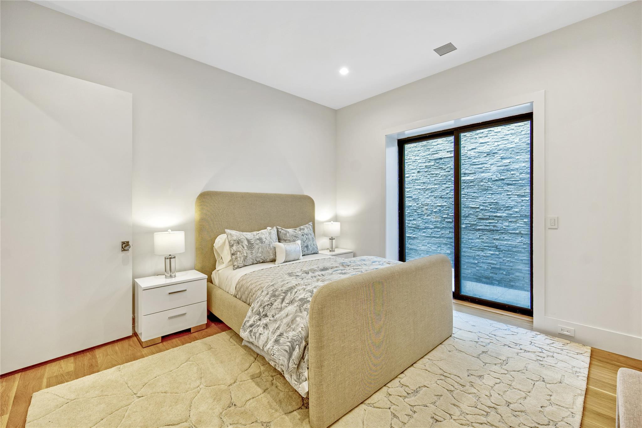 40 Oceanview Drive, Southampton, NY 11968