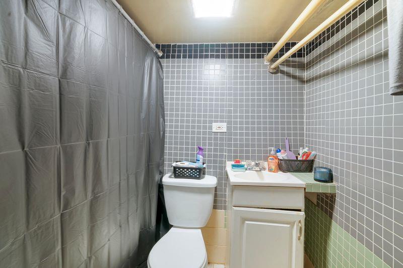 11416 James Court, Jamaica, NY 11434