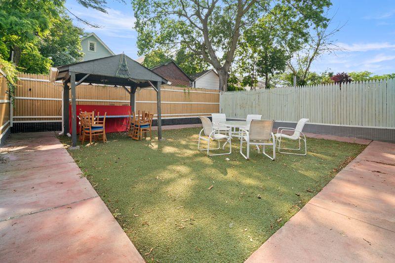 11416 James Court, Jamaica, NY 11434