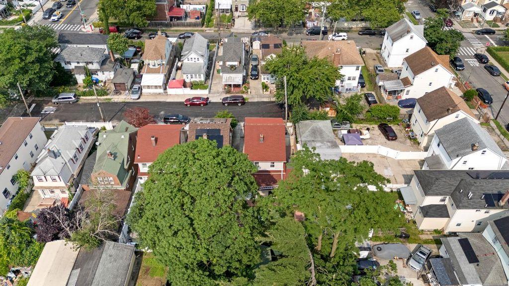 11416 James Court, Jamaica, NY 11434