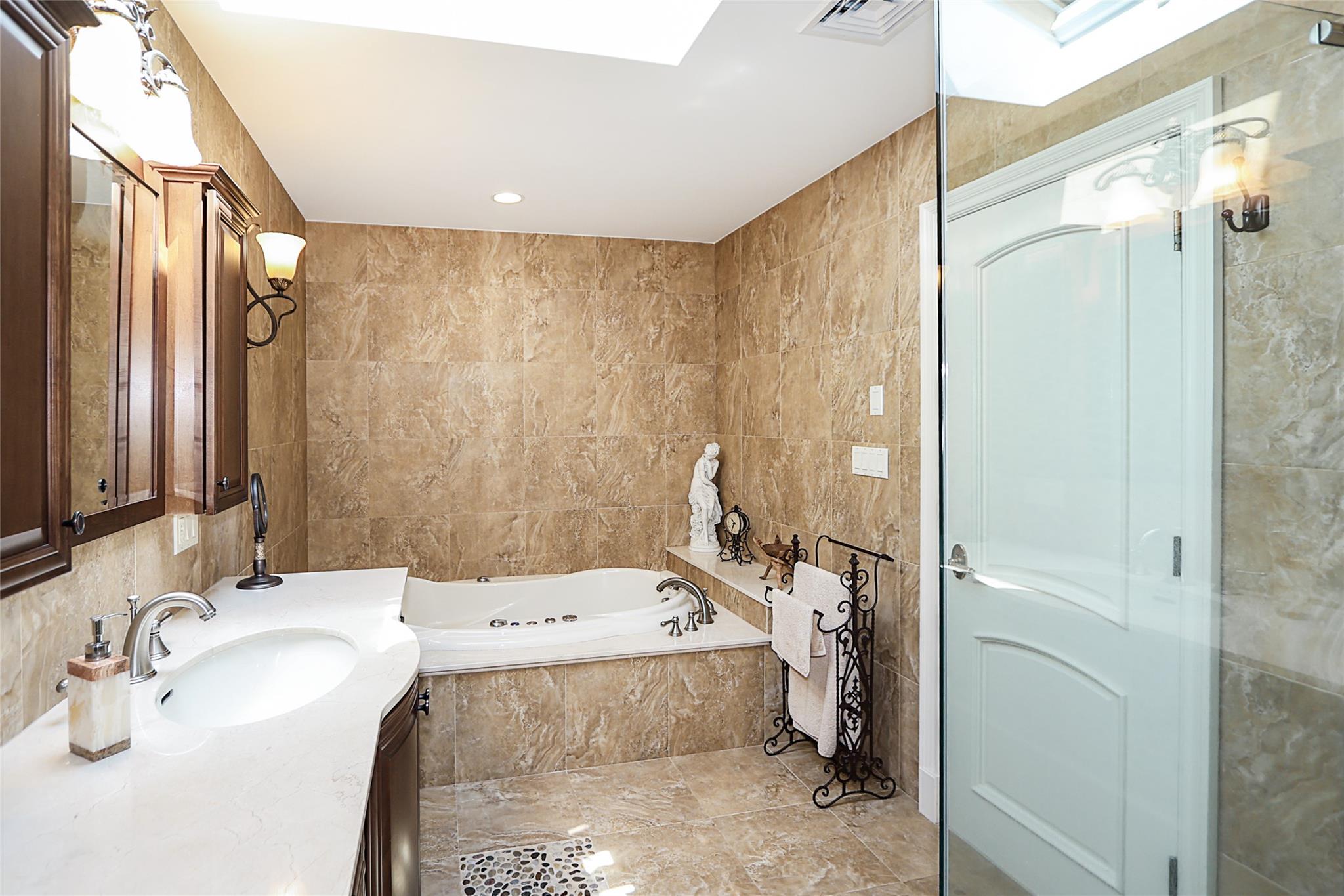 19 Marietta Road, Glen Cove, NY 11542