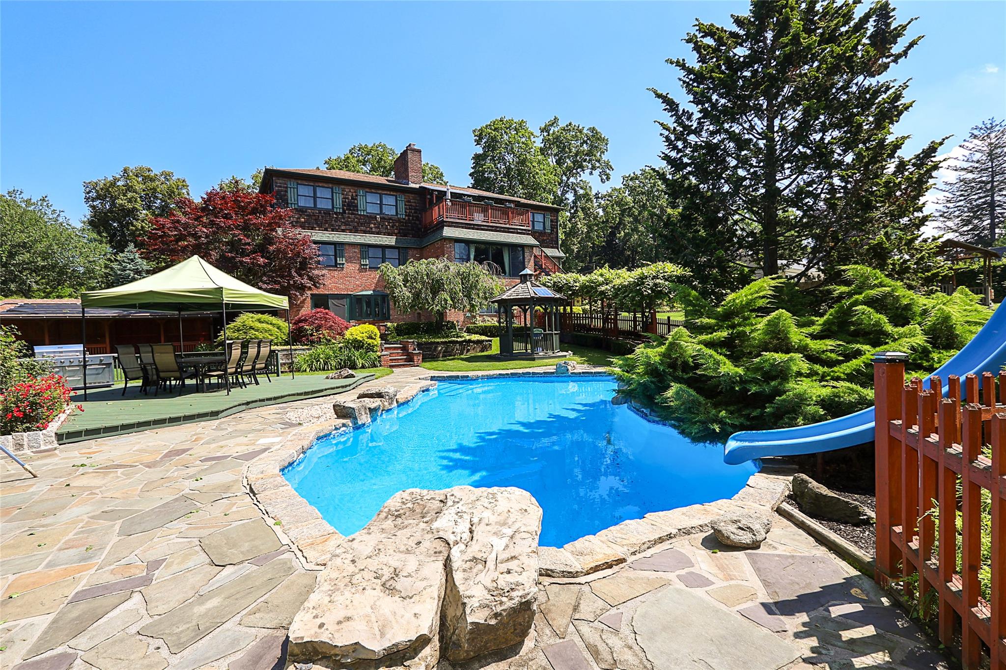 19 Marietta Road, Glen Cove, NY 11542