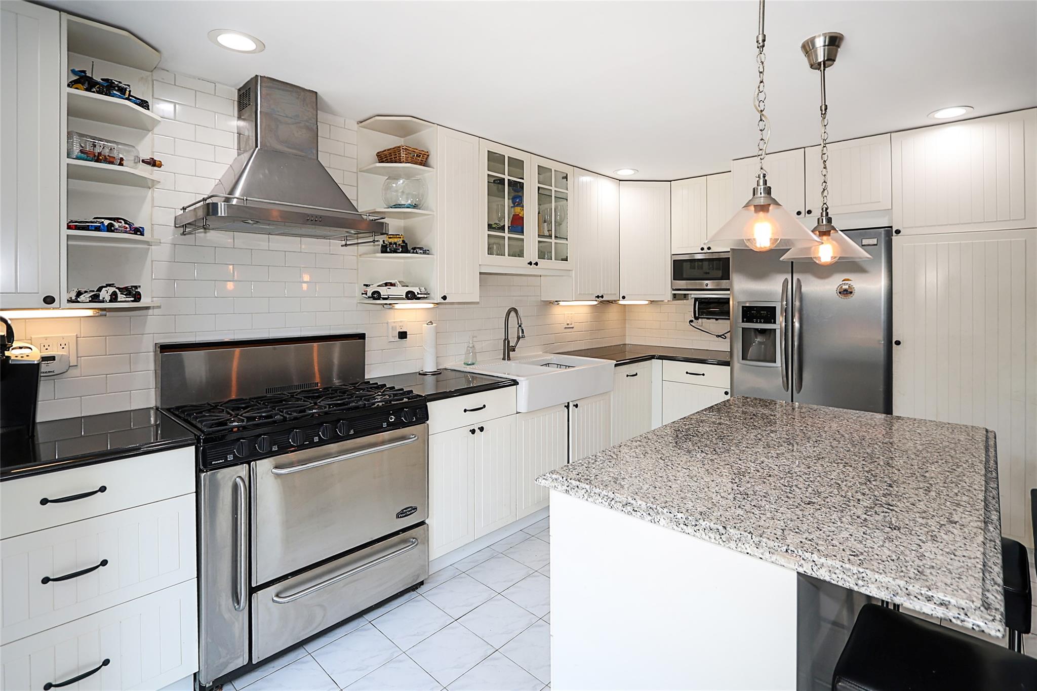 19 Marietta Road, Glen Cove, NY 11542