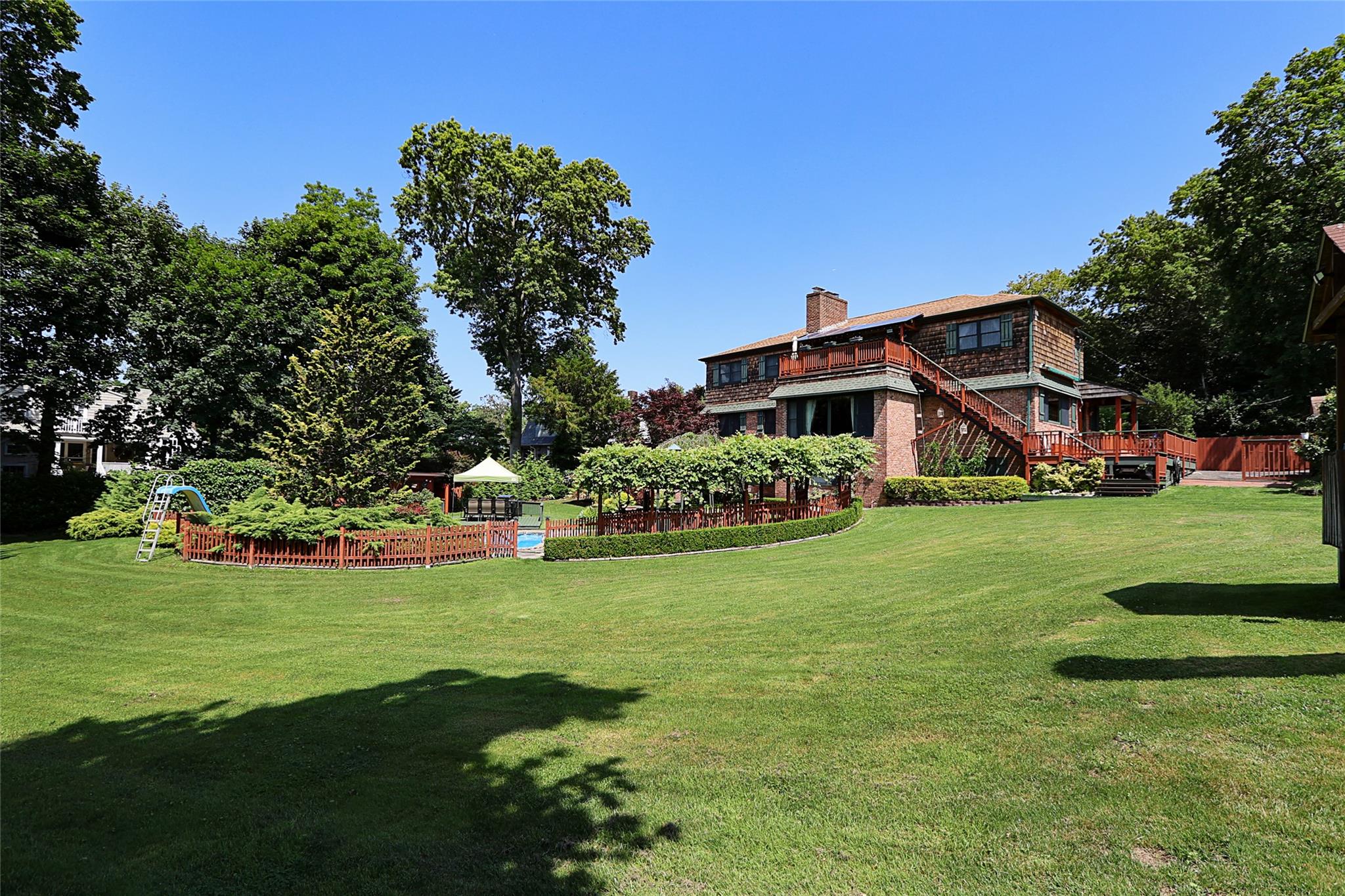 19 Marietta Road, Glen Cove, NY 11542