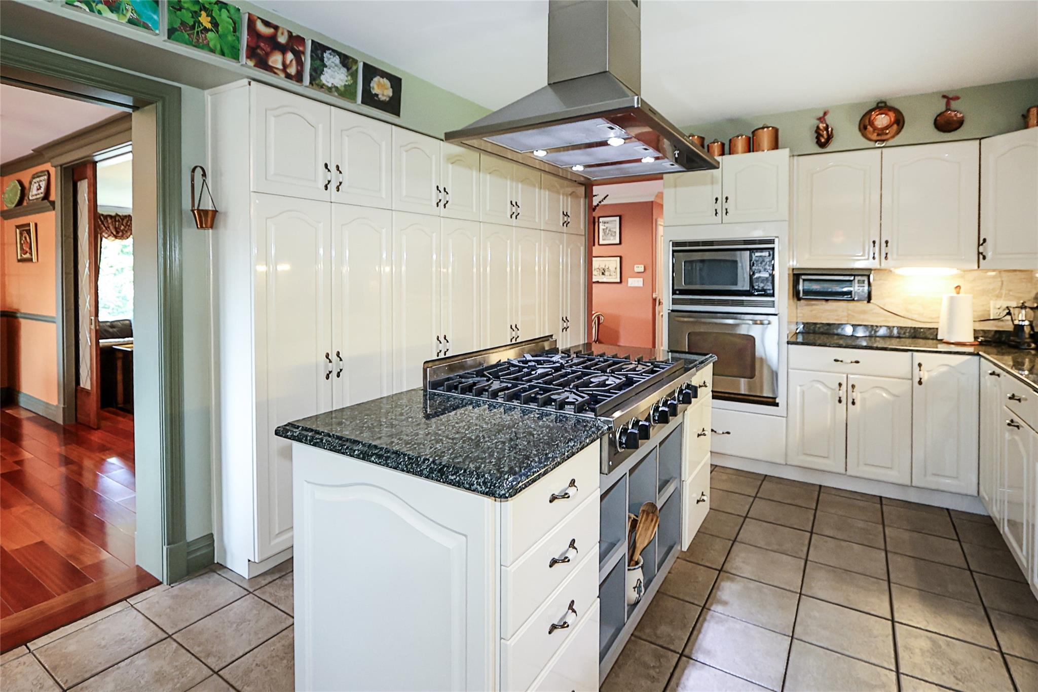 19 Marietta Road, Glen Cove, NY 11542