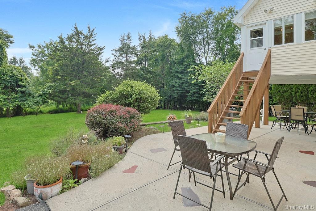 15 Augur Road, Airmont, NY 10901