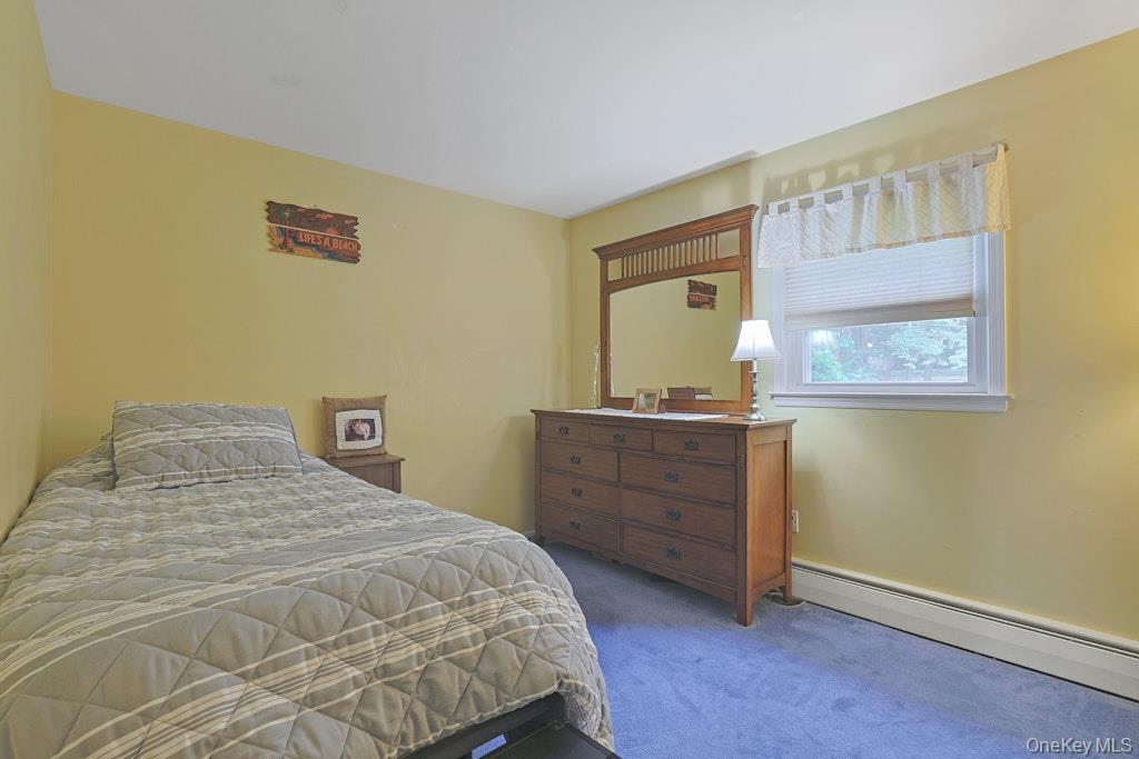 15 Augur Road, Airmont, NY 10901