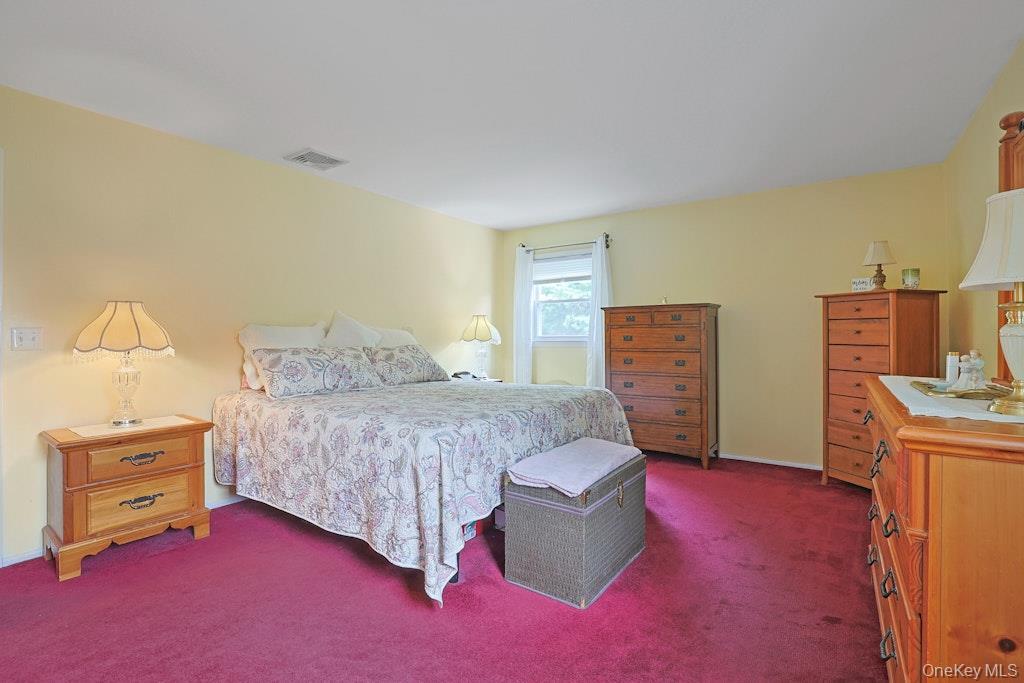 15 Augur Road, Airmont, NY 10901